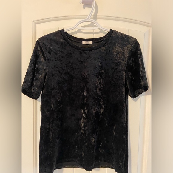 Arden’s black velvet T - Picture 1 of 3